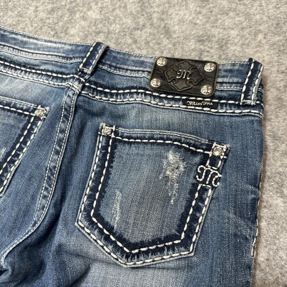 Miss Me Boyfriend Distressed Jeans Women's Size 27 Blue Medium Wash Denim - Picture 8 of 10